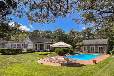 Tranquil Three Bedroom Rental with Separate Pool House