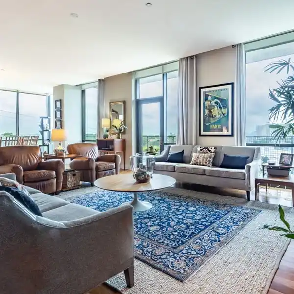 BEAUTIFUL HOME AT THE SOUGHT-AFTER RESIDENCES AT THE HIGHLAND