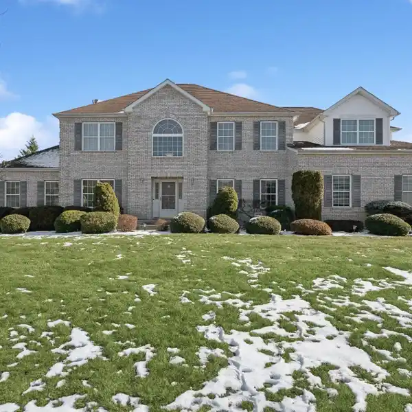 BEAUTIFUL BRICK FRONT COLONIAL IN DYNASTY ESTATES