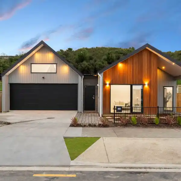 BRAND NEW ARCHITECTURALLY DESIGNED SANCTUARY