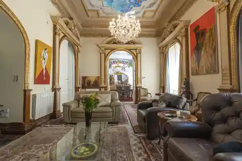 Elegant Apartment in a Historic Building