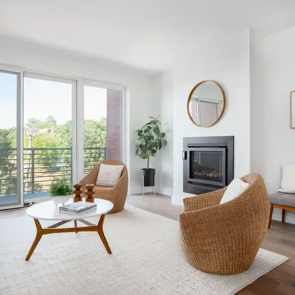 LUXURY LIVING AT IT'S BEST IN HOBSON'S LANDING
