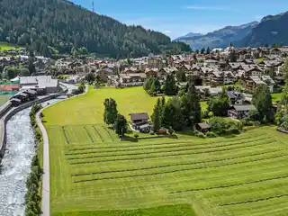 Klosters: Holiday Home in a Unique Spot in an Alpine Setting