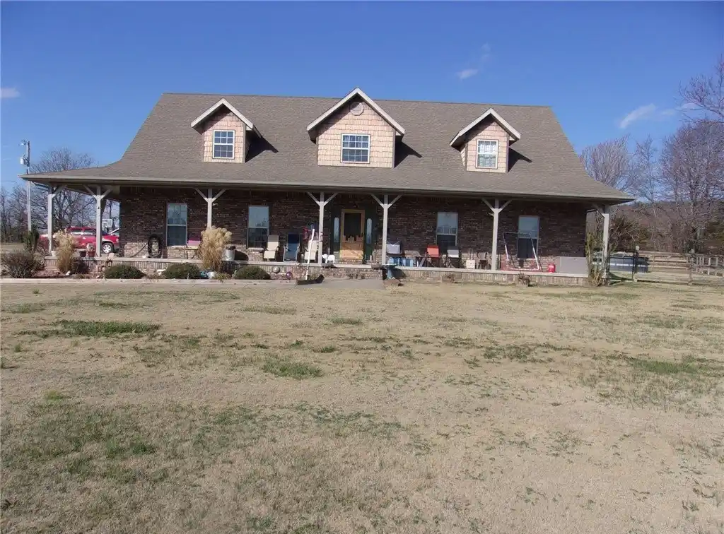 Fantastic 9-acre Estate Property