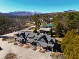 Architect-Designed Farmhouse with Modern Amenities