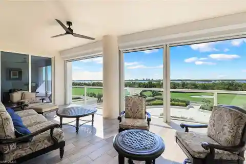 Sophisticated Seaglass Residence with Private Beach Club Access