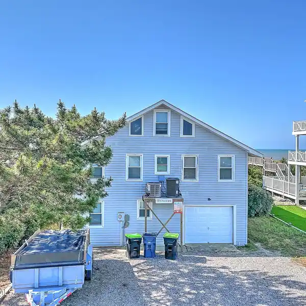 BEAUTIFUL OCEANFRONT BUILDING SITE