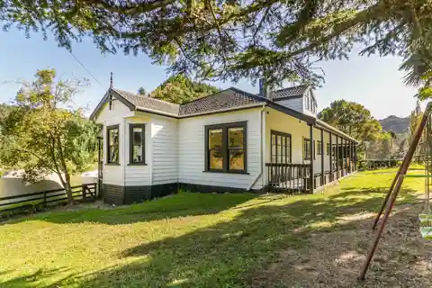 Exceptional Property in Puhoi