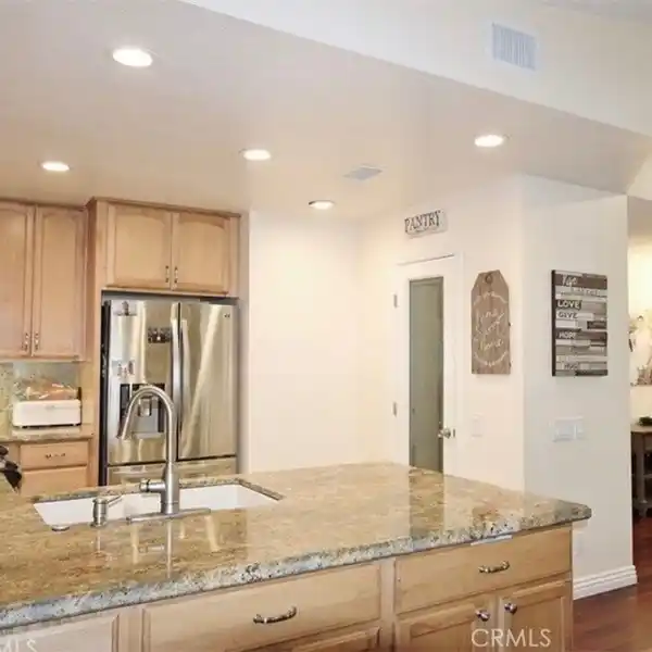 WELL-MAINTAINED SINGLE-STORY HOME IN THE HILLS OF YORBA LINDA