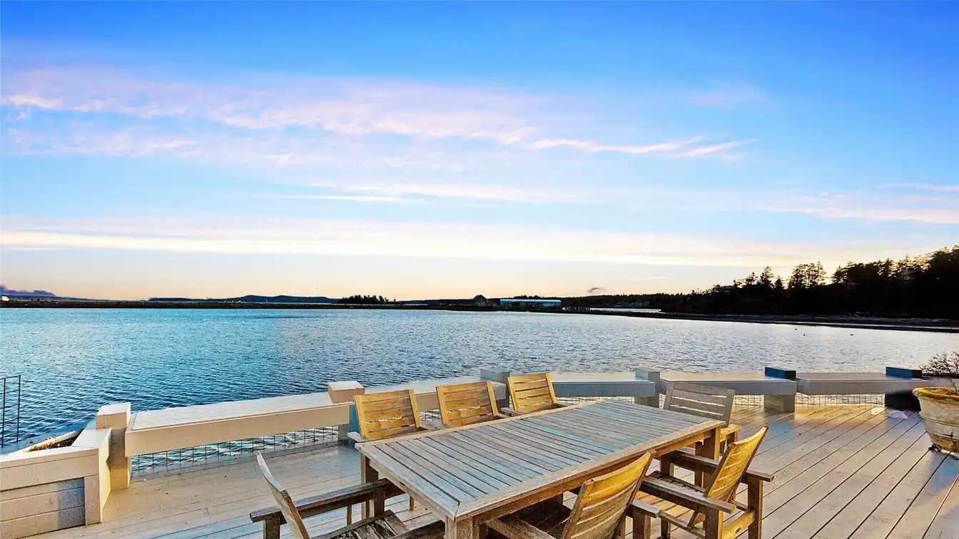 Architecturally Celebrated over Water Jewel Box