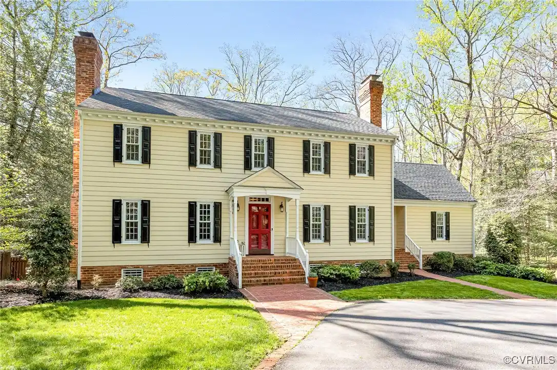 Beautiful Colonial Home on 1.5 Acres