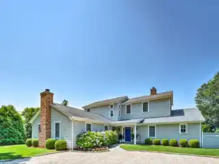 Pristine Traditional Rental Home on a Tranquil Lane