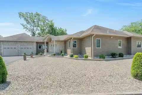 Bright and Breezy Ranch