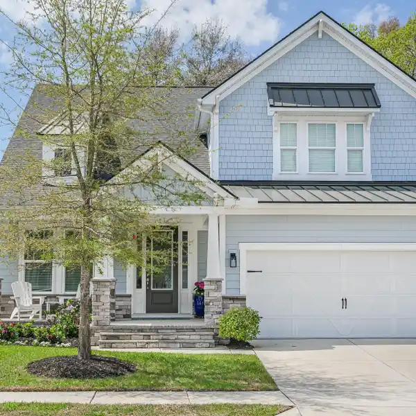 METICULOUSLY MAINTAINED HOME IN SOUGHT-AFTER BENTLEY PARK