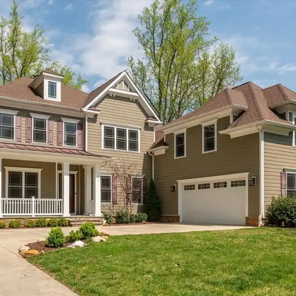 TIMELESS DESIGN WITH UNMATCHED COMFORT