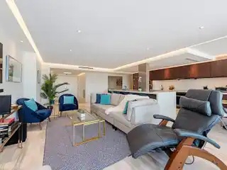 Exquisite Newly Renovated Home in Park Shore