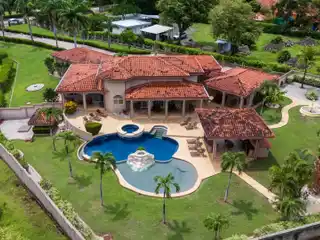 Casa La Salle - Exquisite Estate in Catalina Cove