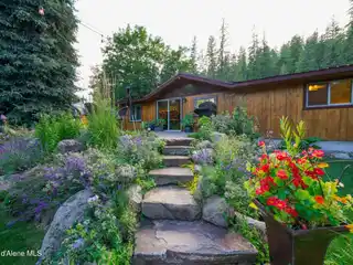 Versatile Five-Acre Paradise