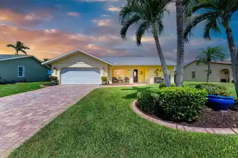 Well-Maintained Waterfront Residence in Coral Shores East