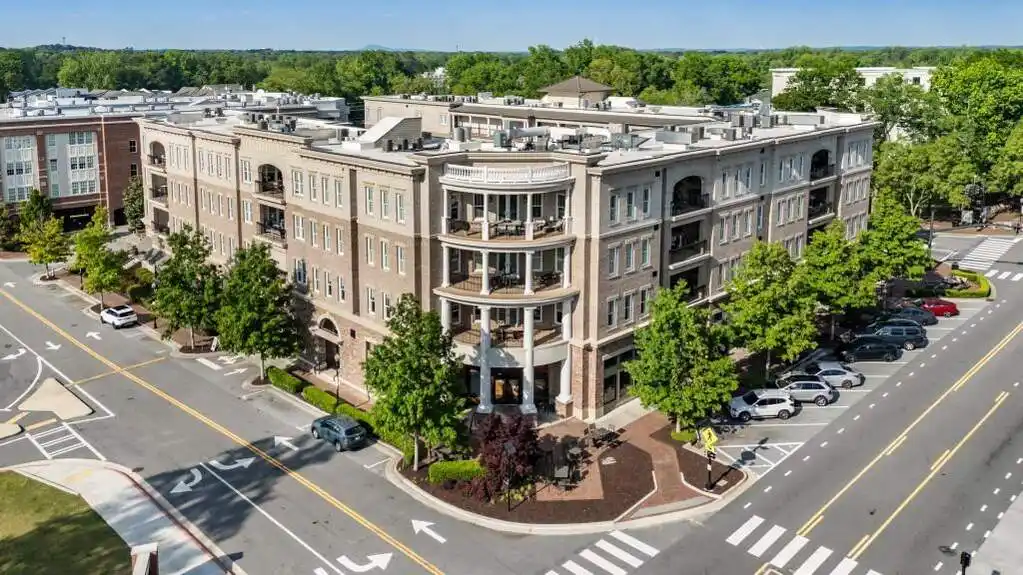 Luxury Downtown Condo