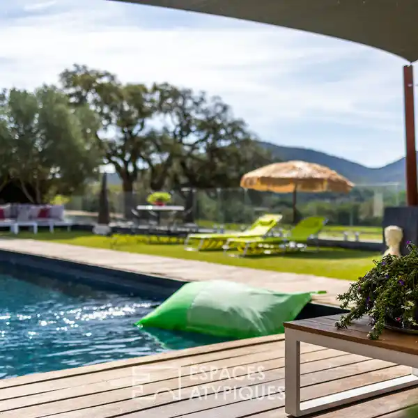 CONTEMPORARY VILLA IN THE HEART OF THE VINEYARDS