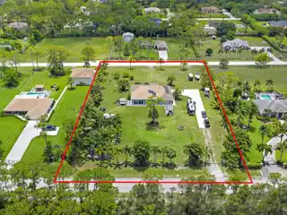 Peaceful Retreat with Pastoral Charm