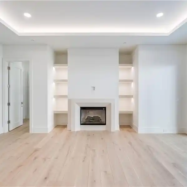 MODERN LUXURY AT THE NEW STELLA NAPLES