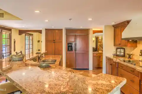 Charming and Luxurious Southwestern Home