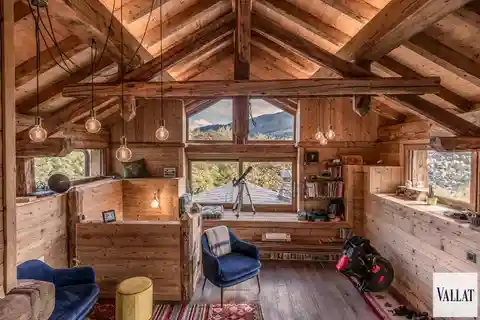 Sunlit Chalet Surrounded by Nature’s Beauty