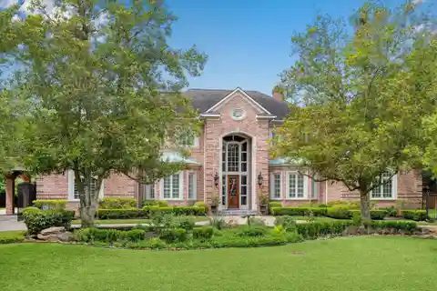 Sprawling Estate in the Heart of Piney Point Village