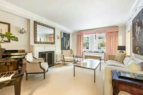 Serene Oasis in a Lovely Pre-war Coop