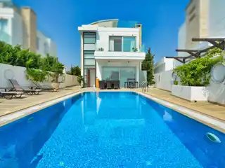 Perfect Blend of Luxury and Comfort