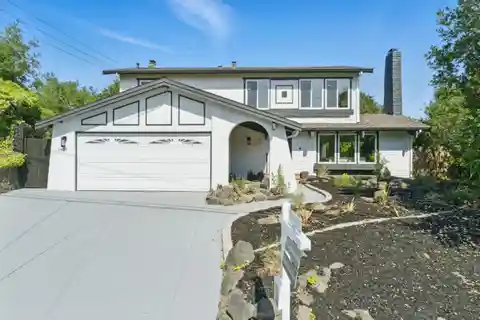 Beautifully Designed Home in Desirable Five Canyons