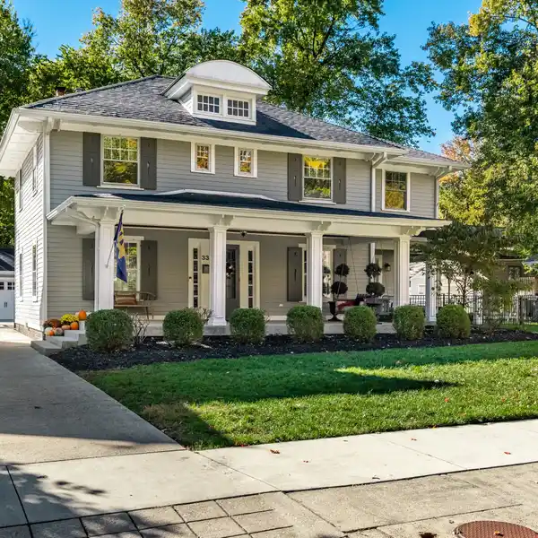 EXQUISITE RESIDENCE IN THE PRESTIGIOUS ENCLAVE OF BUTLER TARKINGTON