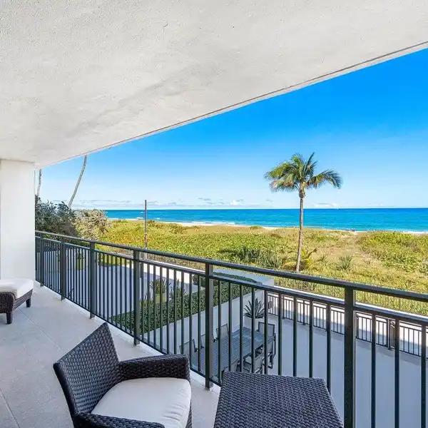 FABULOUS CORNER RESIDENCE AT THE PLACIDE