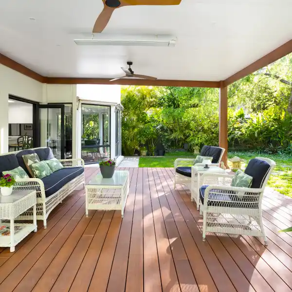 EXCEPTIONALLY SPACIOUS FAMILY ENTERTAINER