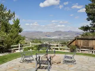 Well-maintained Home in a Prestigious Community