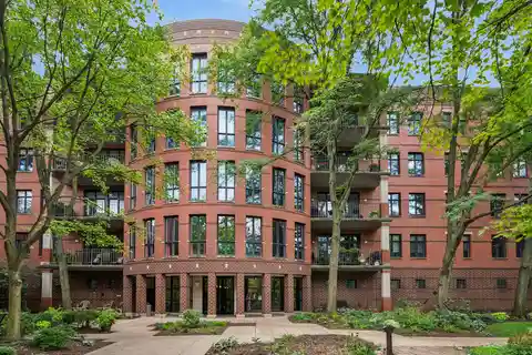 Renovated Top-Floor Condo in a Boutique Building