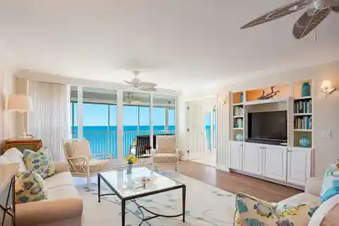 Gulf-front Luxury Condo with Breathtaking Views