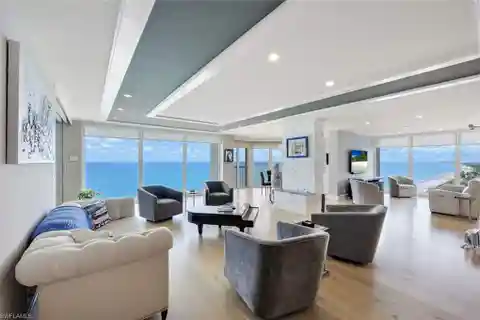 Beautifully Appointed Residence with Stunning Gulf Views