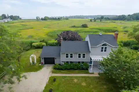 Exceptional Turnkey Property on a Peaceful Acre