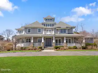 Luxurious Coastal Living in Shippan Point