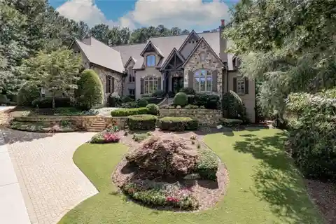 Gorgeous Estate in Sugarloaf Country Club