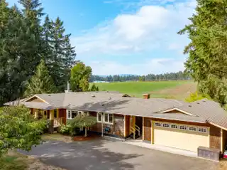 Rancher-Style Residence on 2.1-Acres