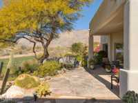 SINGLE-LEVEL HOME IN THE COVETED ENCLAVE OF THE RIDGE AT VENTANA CANYON
