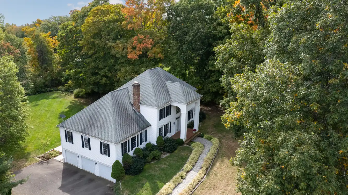 Magnificent Home in Premier Lantern Hill
