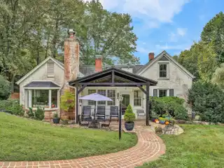 Amazing Home in the Heart of Salem