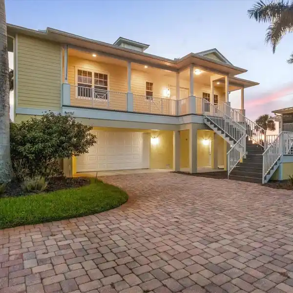 STUNNING KEY WEST-STYLE WATERFRONT HOME