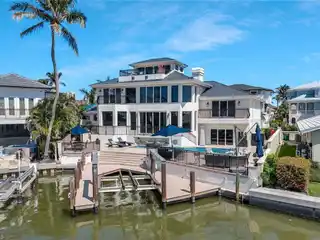 Sky-high Waterfront Fortress