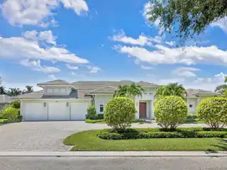 One-Story Modern Residence in the Gated Hobe Sound Golf Club